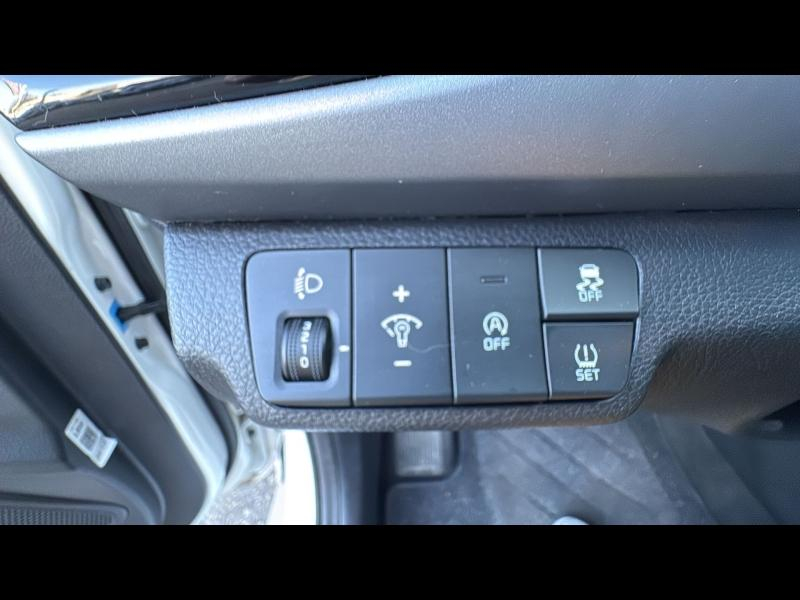 KIA Rio d’occasion à vendre à AIX-EN-PROVENCE chez CARAUTO SERVICES (Photo 14)